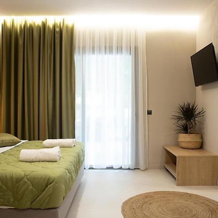 Olympus Suites Paralia Panteleimonos Exterior photo